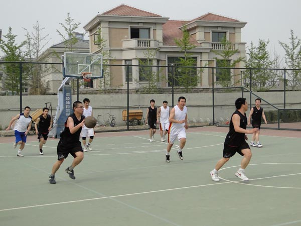 2011MPAAcc学生与教工举行篮球比赛
