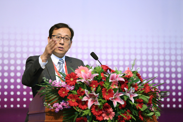 审计与风险管理研究所所长张庆龙教授发言