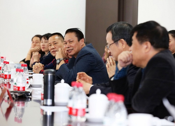 明鹊,大连市税务学会会长赵恒,广西壮族自治区地方税务局巡视员蒙启华