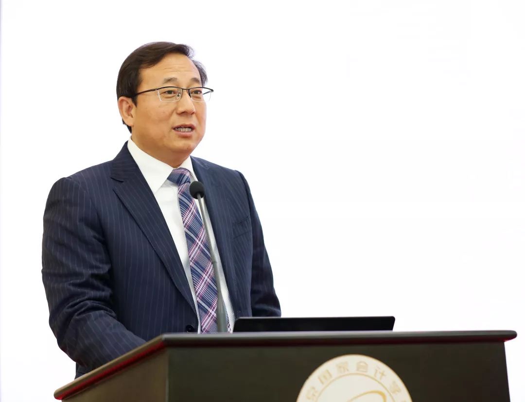 北京国家会计学院教务部负责人 张庆龙教授