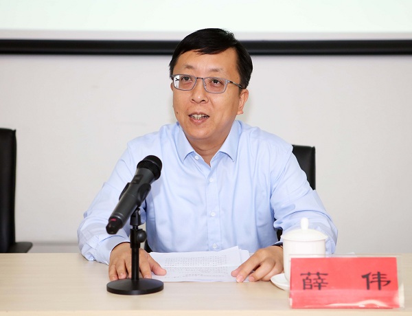 学院党委委员,纪委书记,副院长薛伟出席毕业典礼