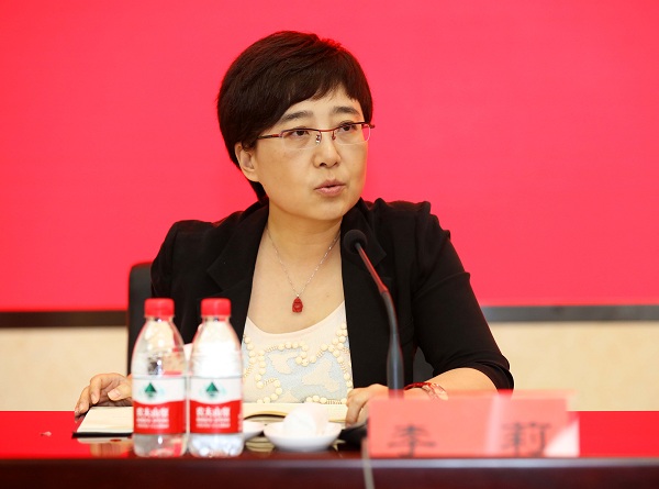 学院党委委员,副院长  李莉